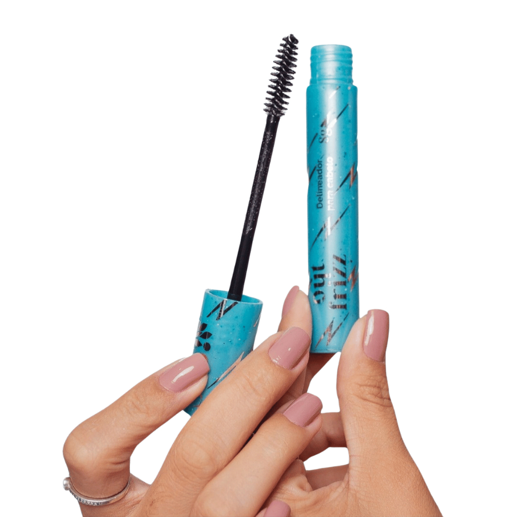 D488-OUTFRIZZMAKEUP